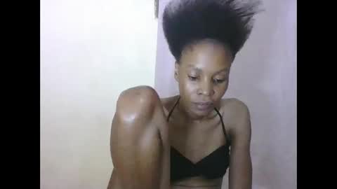 Snapshot of sweetpetite254 chatting on 12.14.25 ESTHER online show from 12.14.25