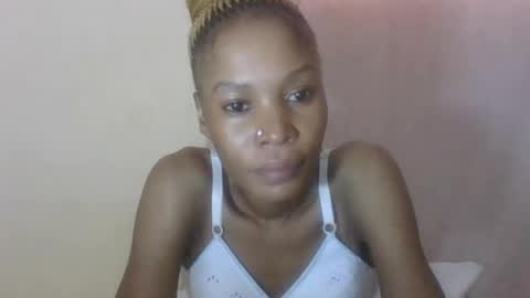 ESTHER online show from 07.08.26