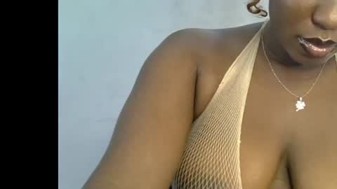 Snapshot of sweetpetitgirl chatting on 06.07.26 LILY BRANDY online show from 06.07.26