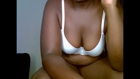 sweetrenne online show from 09.12.25