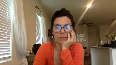 Snapshot of sweetriddance chatting on 09.20.25 sweetriddance online show from 09.20.25