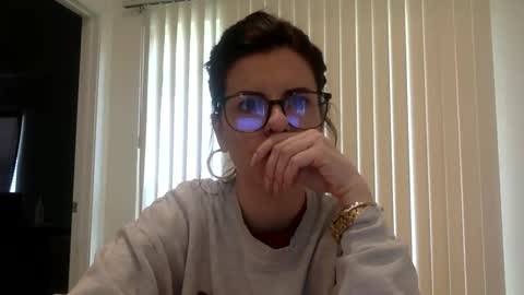 Snapshot of sweetriddance chatting on 12.14.25 sweetriddance online show from 12.14.25