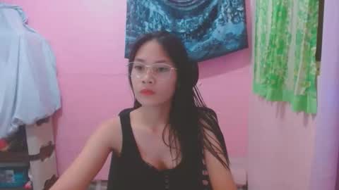 Snapshot of sweetsexygirl20 chatting on 05.14.26 Mia online show from 05.14.26