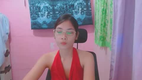 Snapshot of sweetsexygirl20 chatting on 05.26.26 Mia online show from 05.26.26