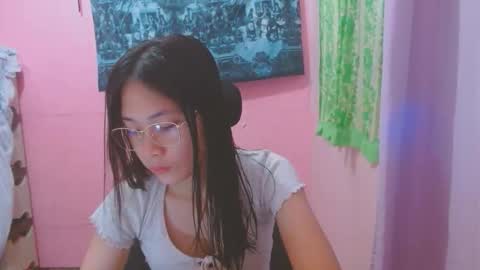 Snapshot of sweetsexygirl20 chatting on 05.30.26 Mia online show from 05.30.26