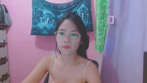 Snapshot of sweetsexygirl20 chatting on 07.18.26 Mia online show from 07.18.26