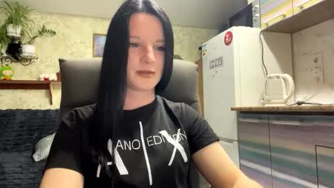 Sweet Shy online show from 04.16.26