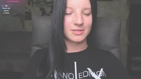 Sweet Shy online show from 05.10.26