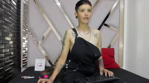 Snapshot of sweetsubmissive_rs chatting on 05.06.26 sweetsubmissive rs online show from 05.06.26