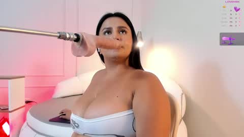    1430 - 22-00 online show from 03.11.25