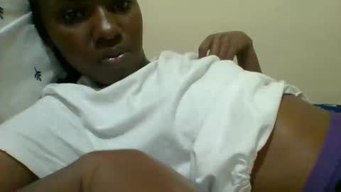 Snapshot of sweett_kimmie chatting on 05.10.26 sweett_kimmie online show from 05.10.26