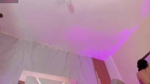 Sophiee  online show from 04.14.26