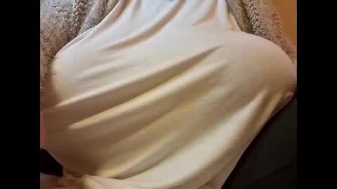 Snapshot of sweettm chatting on 02.15.25 Maya online show from 02.15.25