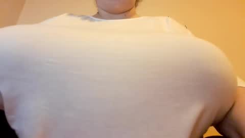 Snapshot of sweettm chatting on 02.16.25 Maya online show from 02.16.25