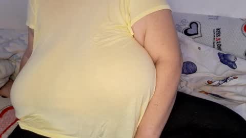 Snapshot of sweettm chatting on 02.26.25 Maya online show from 02.26.25