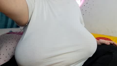 Snapshot of sweettm chatting on 02.28.25 Maya online show from 02.28.25