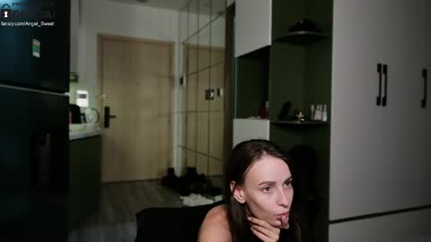 Leila and Alex online show from 06.02.26
