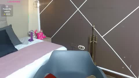 Snapshot of sweettscarlet chatting on 10.08.25 Scarlet online show from 10.08.25