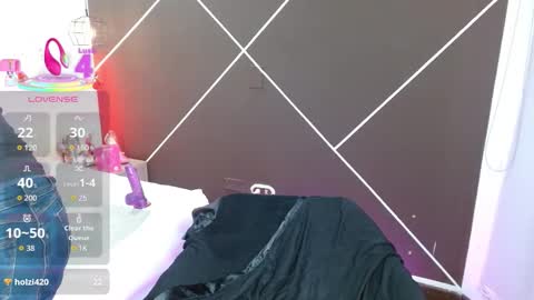 Snapshot of sweettscarlet chatting on 10.22.25 Scarlet online show from 10.22.25