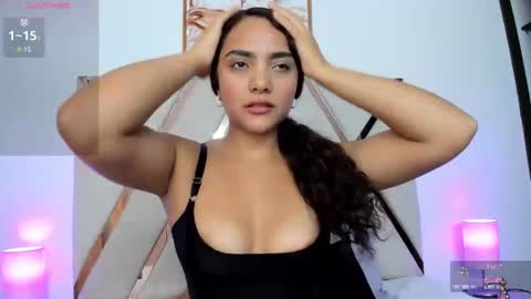 Snapshot of sweetty_girl_ chatting on 10.04.25 Sweetty online show from 10.04.25