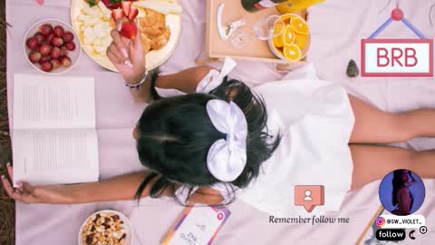 sweetviolet___ online show from 11.16.25