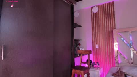 sweetviolet___ online show from 08.08.26