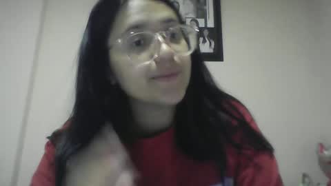 Snapshot of sweetyypeach chatting on 12.08.24 sweetyypeach online show from 12.08.24