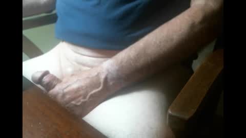 Snapshot of swizzle__stick chatting on 10.13.25 will jeffers online show from 10.13.25