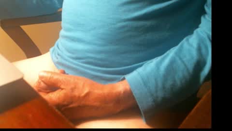 Snapshot of swizzle__stick chatting on 10.31.25 will jeffers online show from 10.31.25