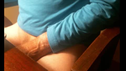 Snapshot of swizzle__stick chatting on 11.17.25 will jeffers online show from 11.17.25