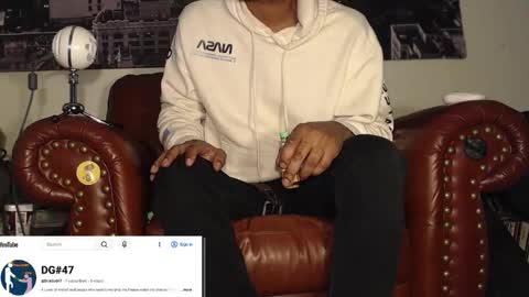 Snapshot of swolebbc chatting on 10.29.25 The DickGod online show from 10.29.25