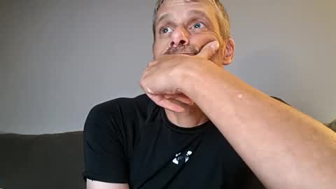 Snapshot of swontguy2025 chatting on 09.13.25 swontguy2025 online show from 09.13.25