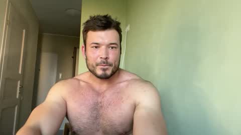 Snapshot of swordmansoul chatting on 09.13.25 swordmansoul online show from 09.13.25