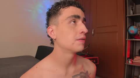 Snapshot of syd_onnfire chatting on 02.09.25 Syd online show from 02.09.25