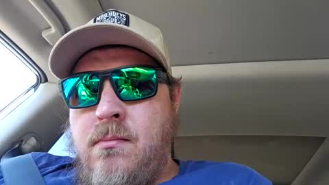 sydneyjohn69s online show from 12.17.25