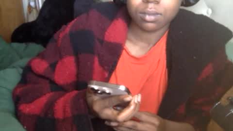 Snapshot of syiatonite chatting on 01.13.26 syiatonite online show from 01.13.26