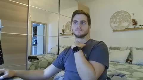 Snapshot of syl092 chatting on 11.10.25 syl092 online show from 11.10.25