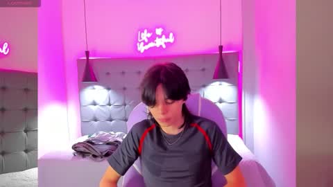 sylasfrost online show from 11.26.25