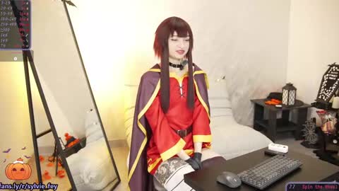 Snapshot of sylvie_fey chatting on 10.31.25 Sylvie online show from 10.31.25