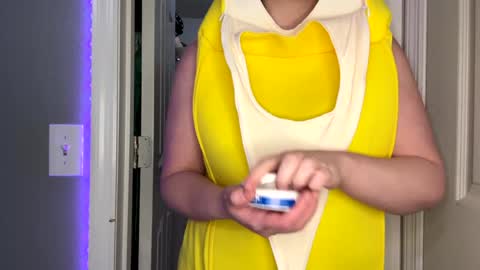 Snapshot of syndica chatting on 09.25.25 Jennah online show from 09.25.25