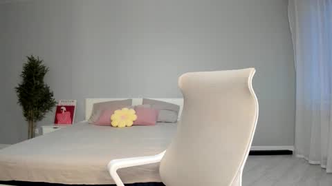 Mila online show from 10.28.25