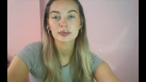 Snapshot of syrami chatting on 05.26.26 syrami online show from 05.26.26