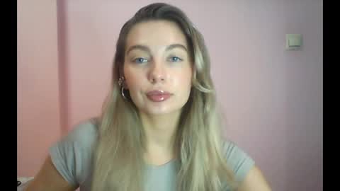Snapshot of syrami chatting on 06.08.26 syrami online show from 06.08.26