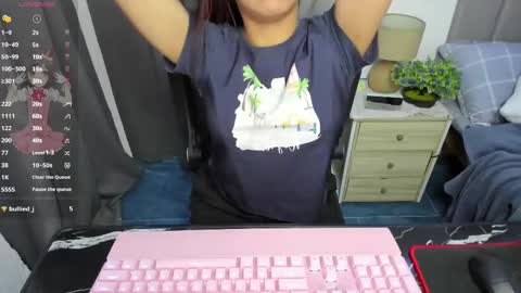 Snapshot of szaplayz chatting on 02.24.25 Jenny online show from 02.24.25