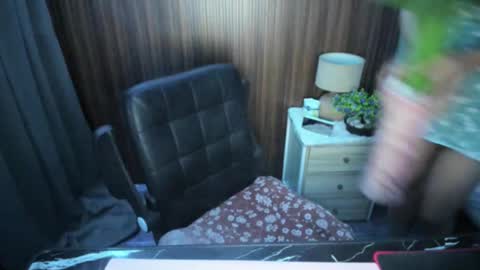 Snapshot of szaplayz chatting on 03.04.25 Jenny online show from 03.04.25