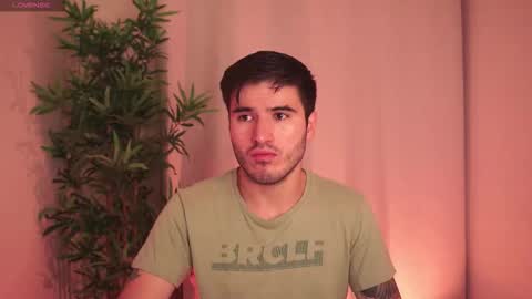 t0ny_wylie online show from 11.19.25