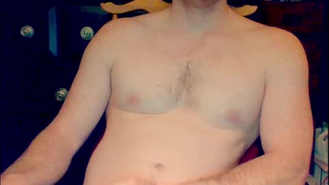 Snapshot of t3ns0r_ chatting on 11.11.25 t3ns0r_ online show from 11.11.25