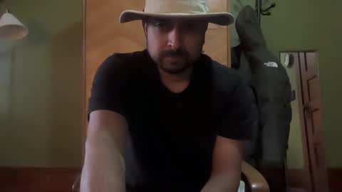 Snapshot of t_bad chatting on 11.17.25 t bad online show from 11.17.25