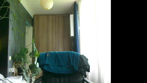 Snapshot of t_huracane chatting on 05.22.26 Huracane online show from 05.22.26