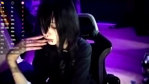 Lina online show from 04.23.26